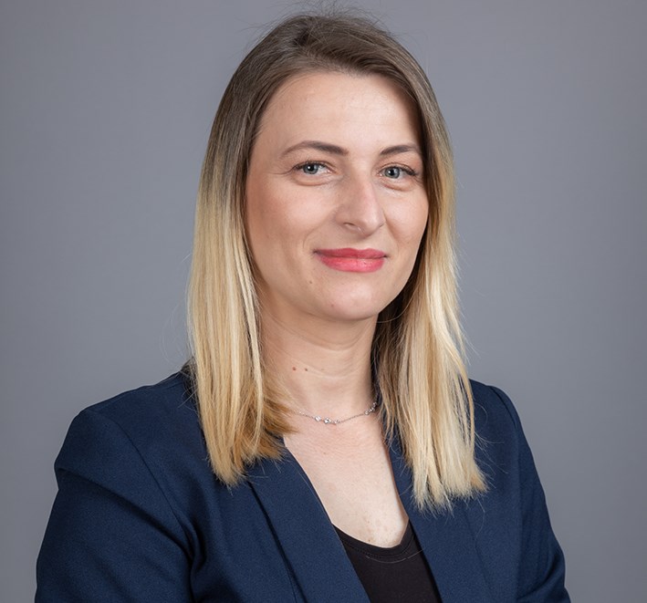 Armina Trakić - Tajnica uprave, ljudski resursi 